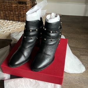Valentino Garavani Ankle boots